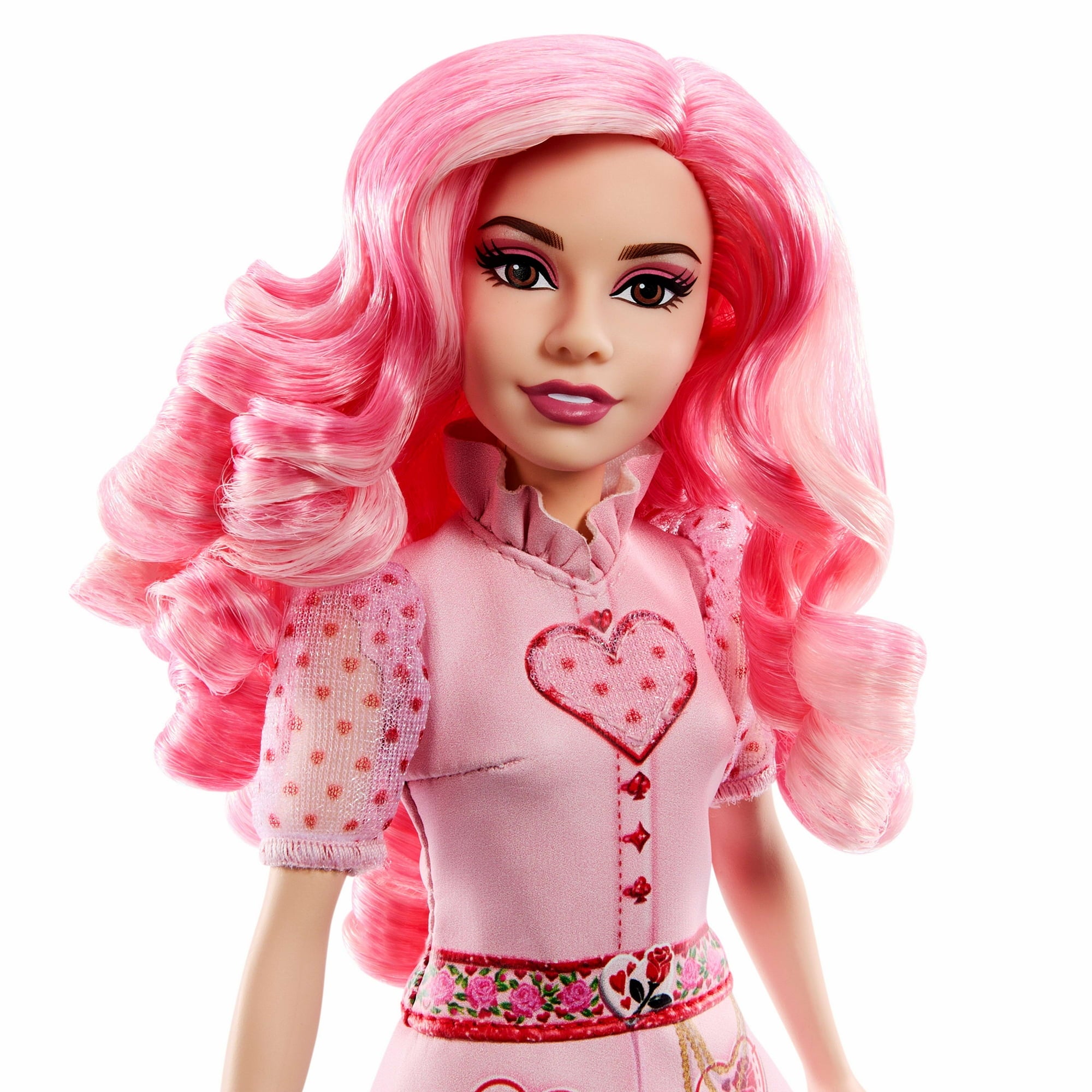 Disney Descendants: The Rise of Red Singing Bridget, Young Queen of Hearts