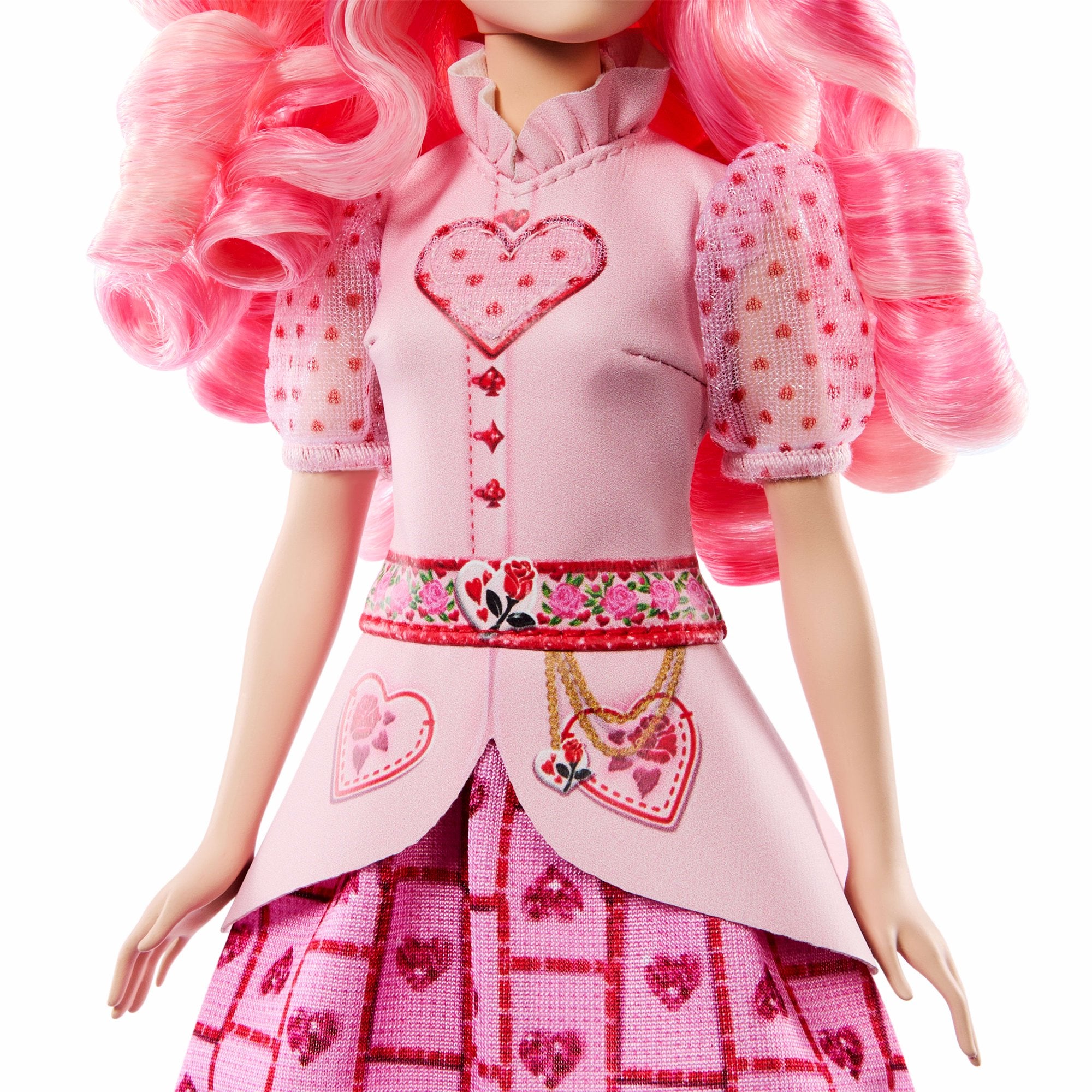 Disney Descendants: The Rise of Red Singing Bridget, Young Queen of Hearts